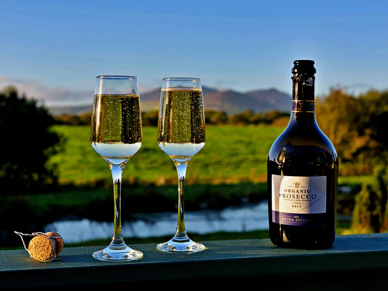 'Susanna' Poachers Hut-Buiten