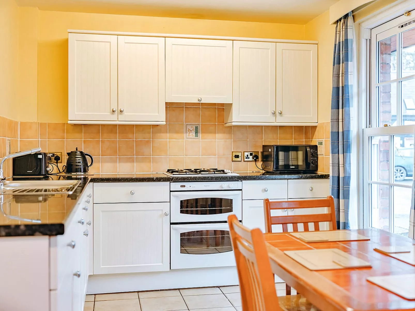 Netley Hall - Jasmine-Binnen