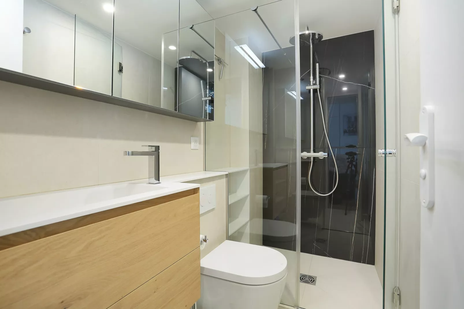 BOURG TIBOURG 2 NEW-Niet-getagd