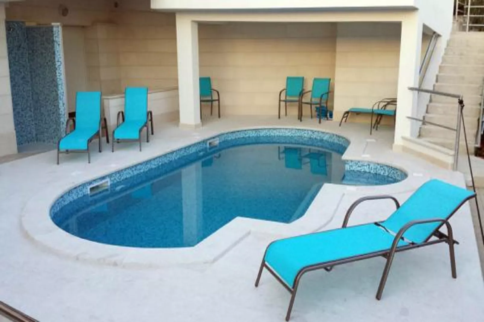 Two-Bedroom Apartment (A3)-Zwembad