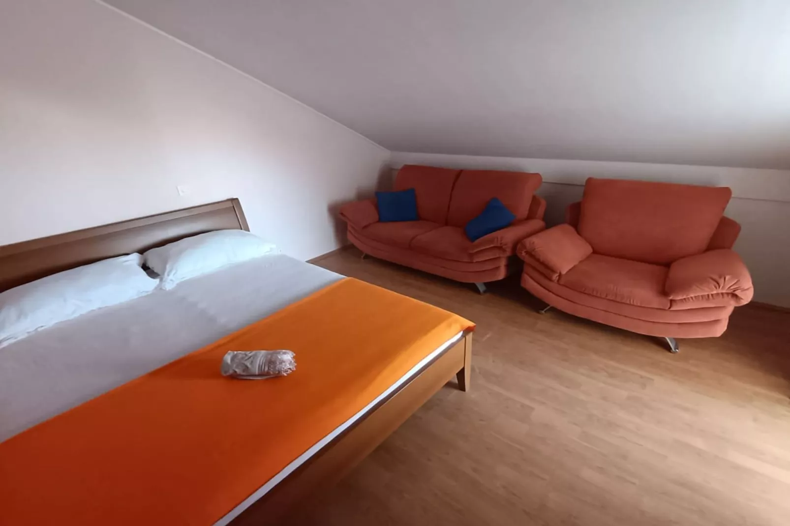 Apartment Kurelić - Two Bedroom Apartment with Terrace-Slaapkamer