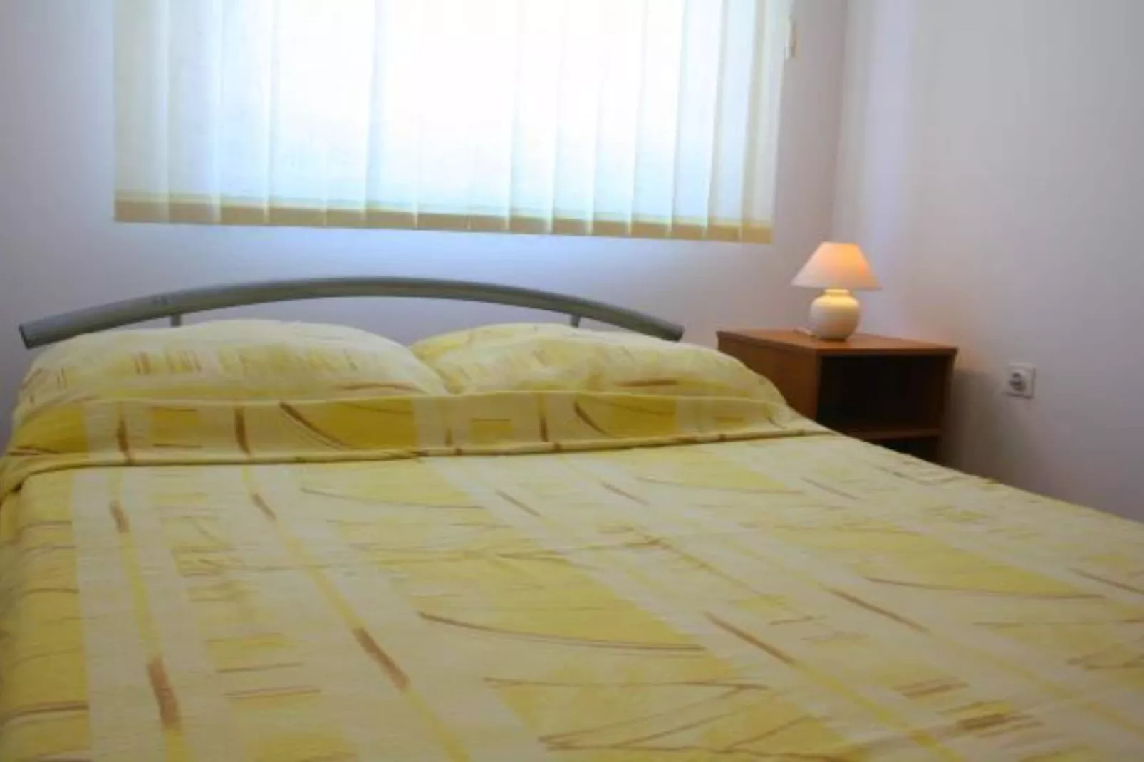 Apartments Degi - Two Bedroom Apartment (right)-Slaapkamer