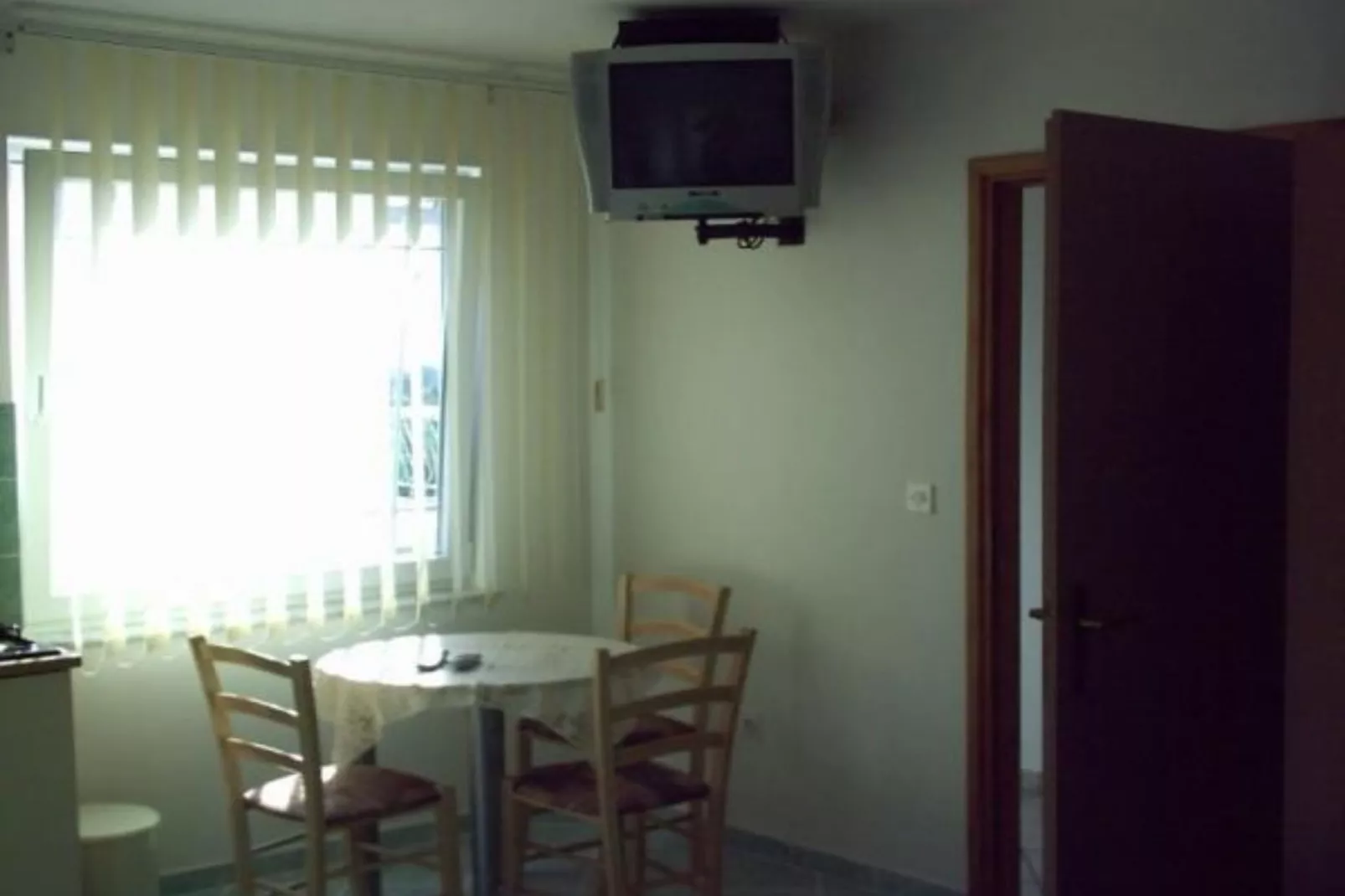 Apartments Degi -  Studio Apartment (left)-Woonkamer