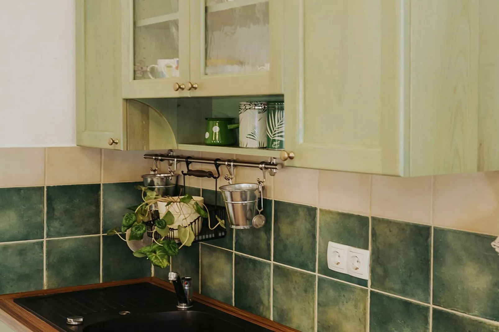 Enchanted Misty Valley Cottage Apartments - Classic One Bedroom Apartment (owner 2)-Keuken