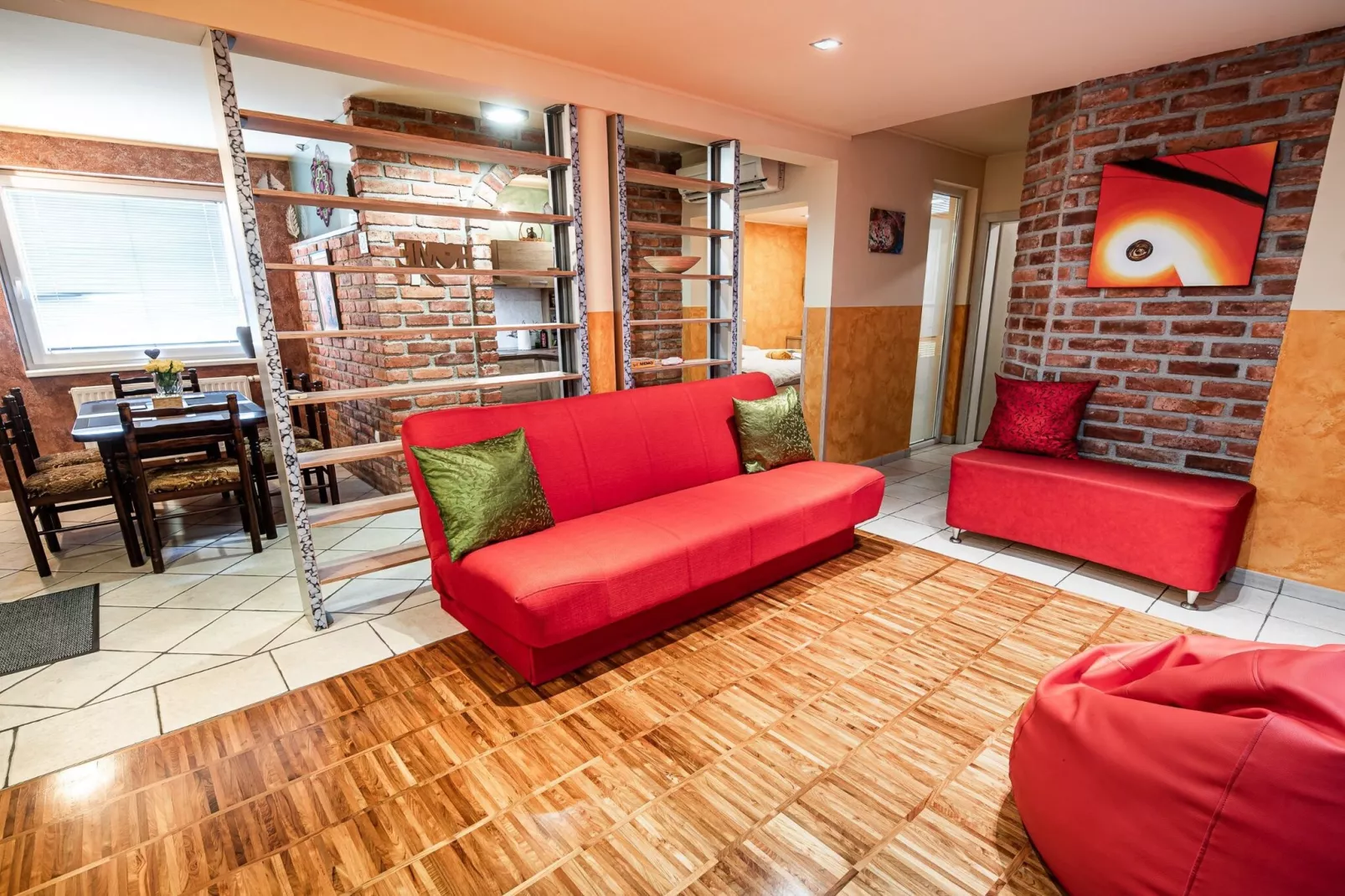 Elegant and Stylish Retreat Apartments with Terrace - Two Bedroom Apartment with Terrace-Woonkamer