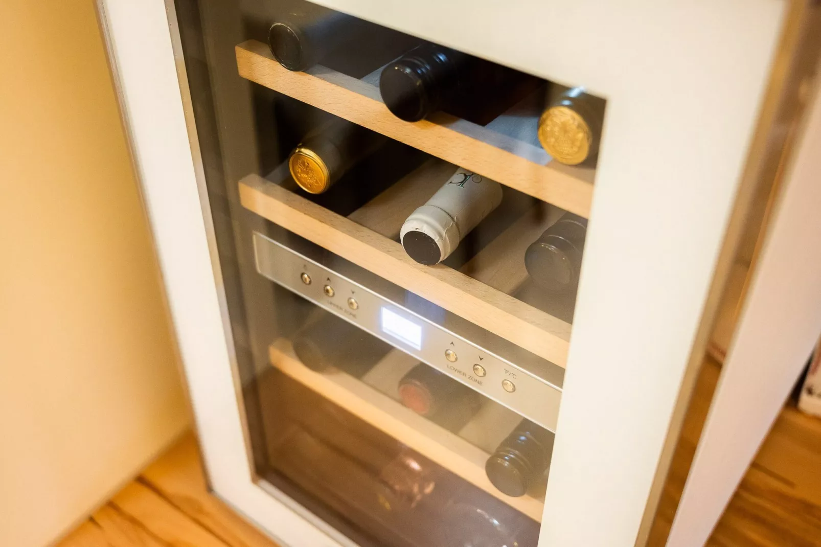 Secluded Escape Hilltop Villa with Hot-Tub - Two Bedroom Villa with Hot-Tub-Keuken