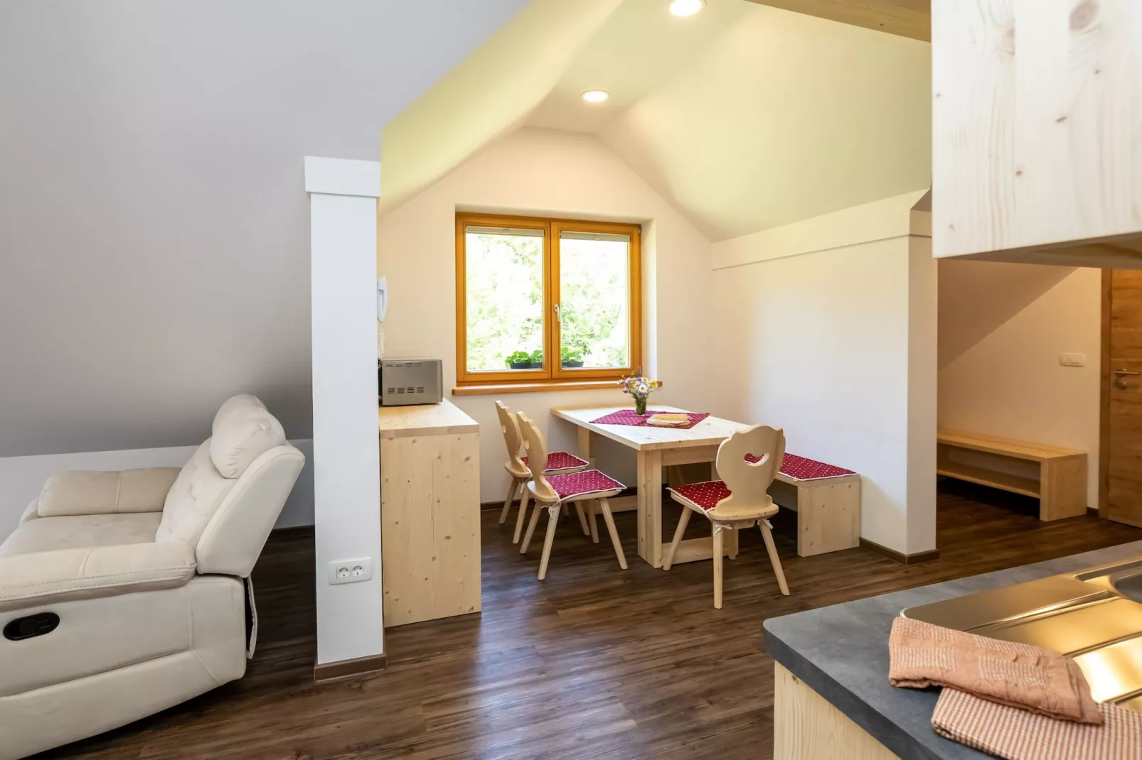 The Woodland Nook Apartments Bohinj - Comfort Two Bedroom Apartment with Balcony (owner F)-Keuken