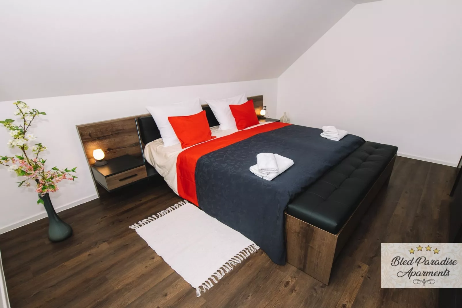 Bled Prestigious and Stylish Apartments - Two Bedroom Apartment with Balcony (owner 5)