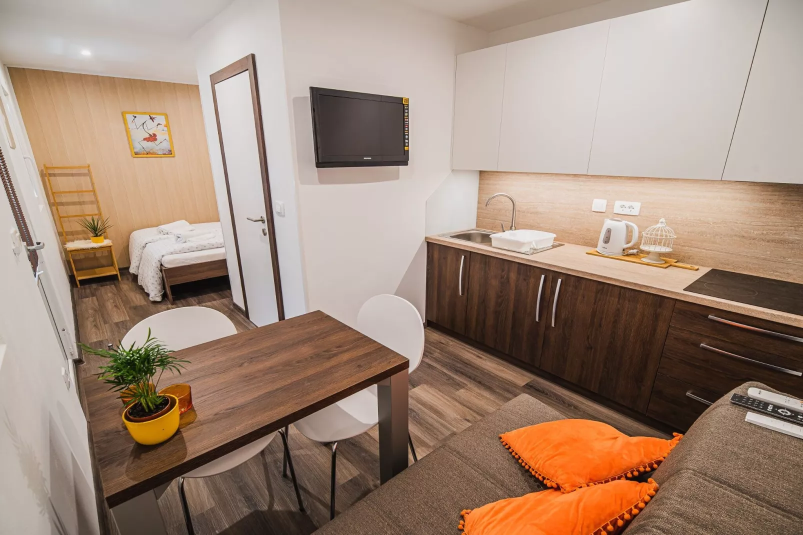 Enchanting Rural Apartment with Terrace - Studio Apartment with Terrace-Keuken