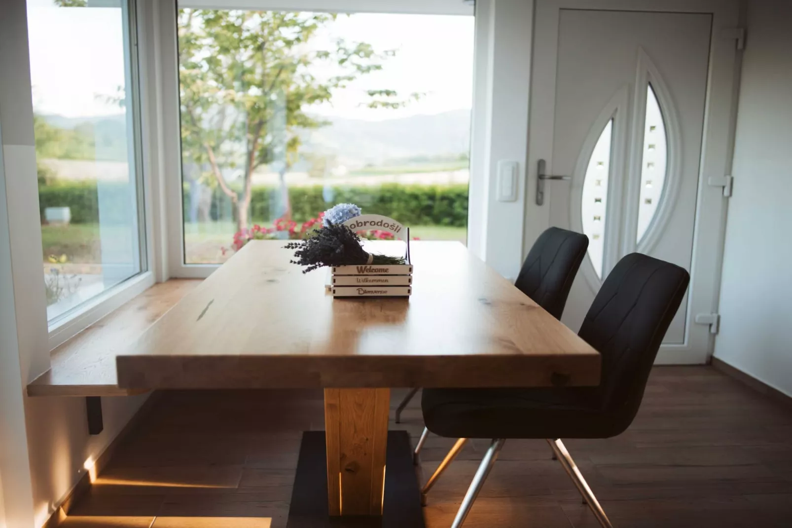 Cozy Holiday Home with Fireplace and Scenic Hills in Bistrica ob Sotli - Two Bedroom Holiday Home-Eetkamer