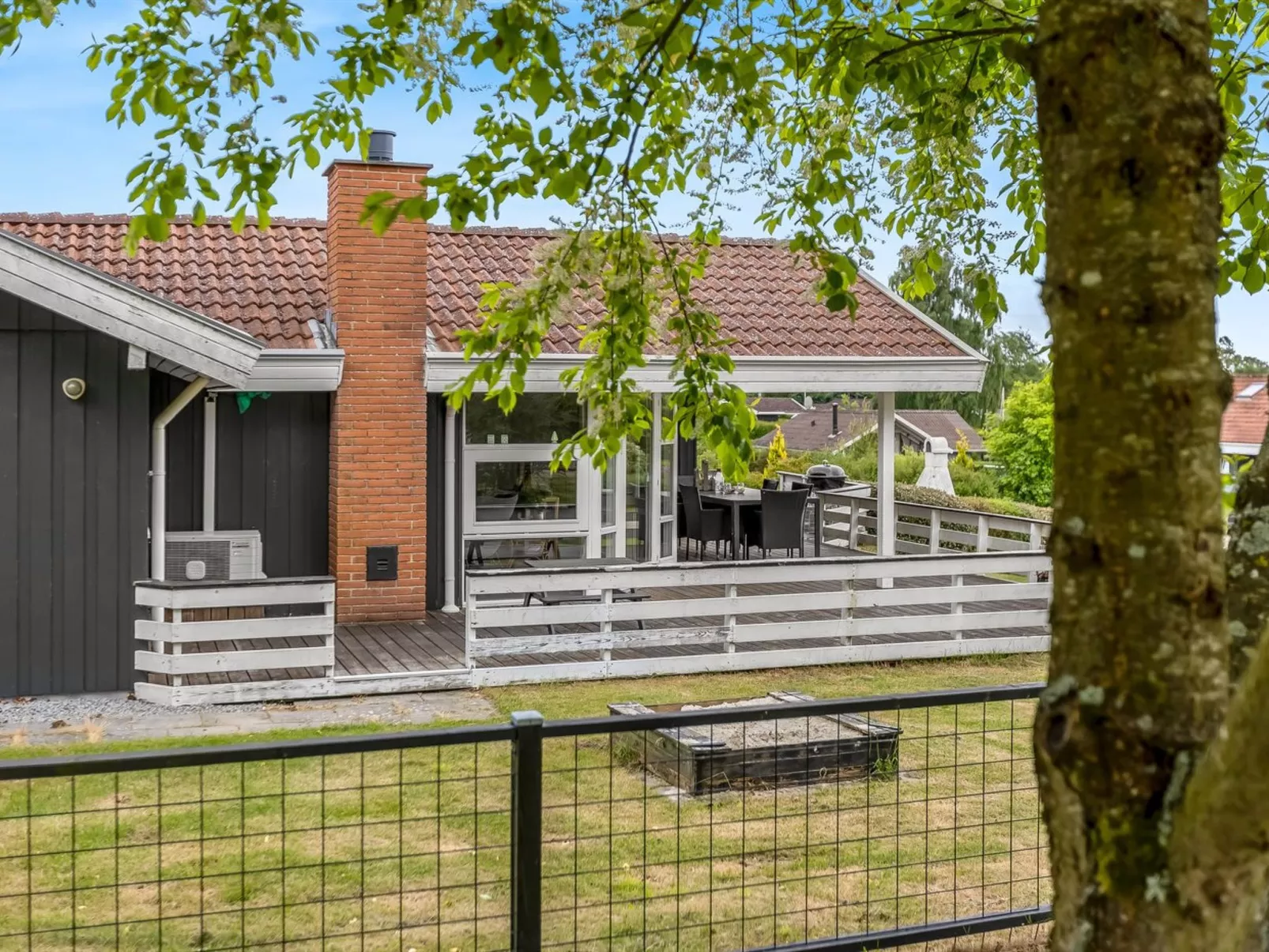 "Joonatan" - 900m from the sea-Buiten