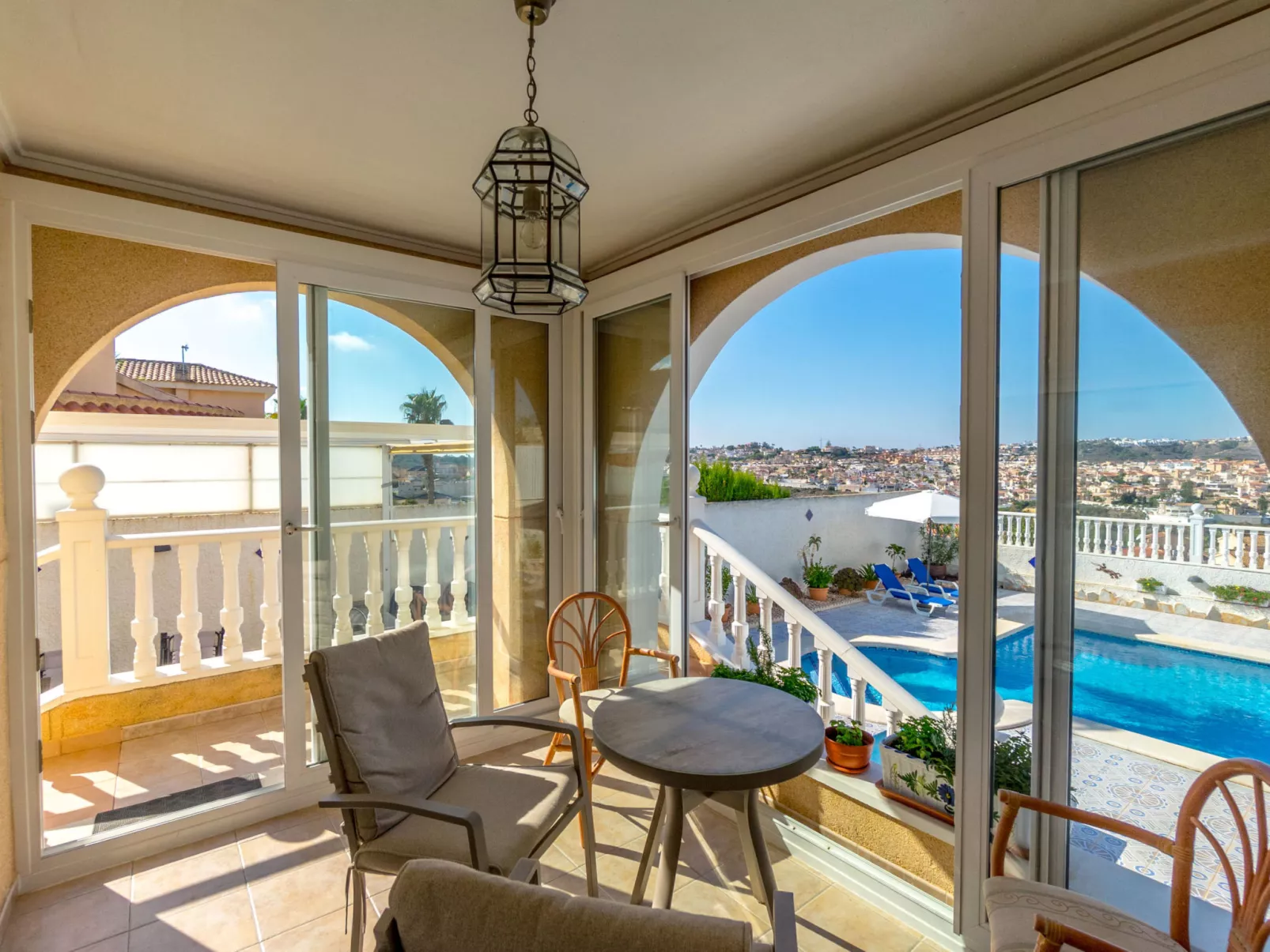 Villa Recorral-Buiten