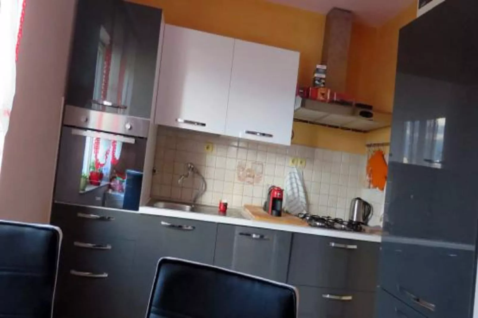 Serene Barbat Escape with Just Minutes from the Beach - One Bedroom Apartment with Balcony 1-Keuken