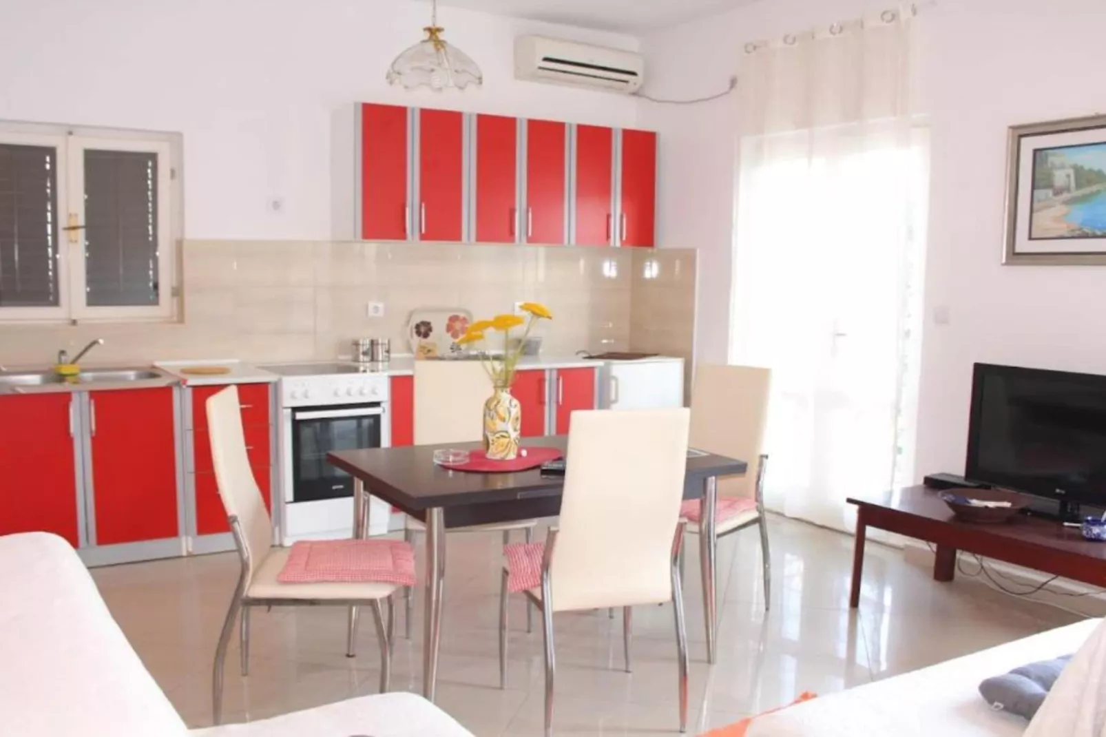 City & Sea Escape – A Perfect Stay in Herceg Novi - Two Bedroom Apartment with Seaview-Keuken