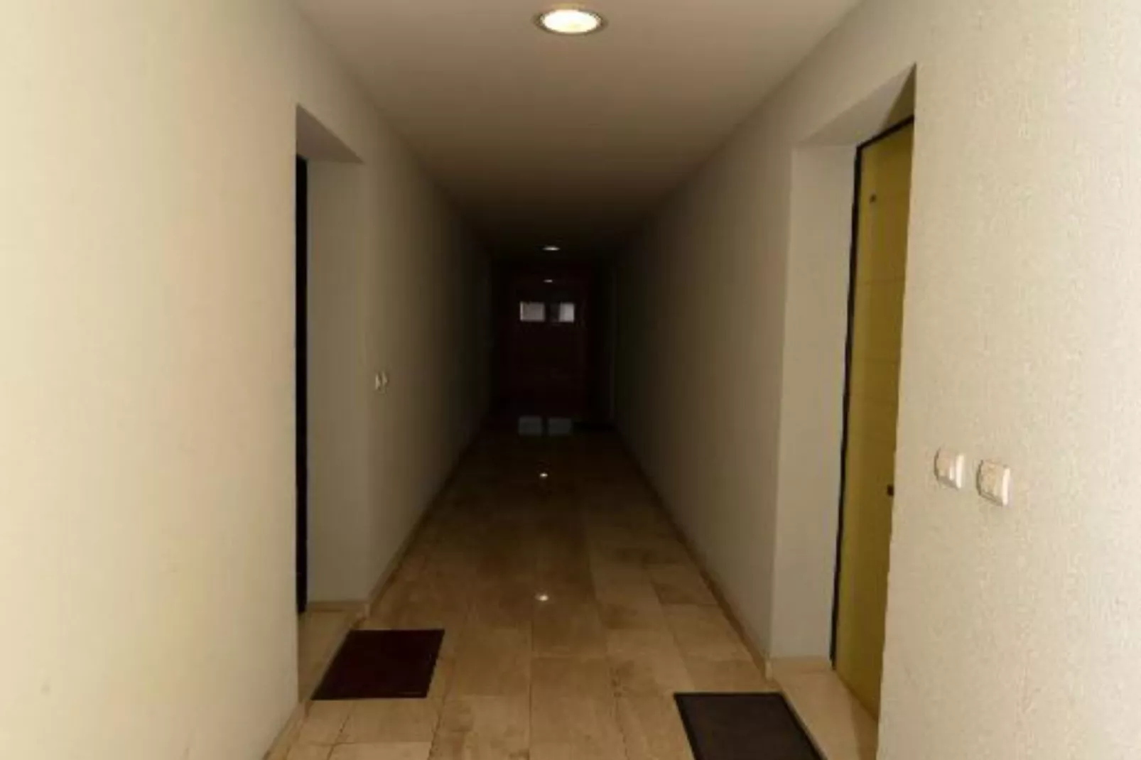 Chic Budva City Retreat - Studio Apartment with Balcony-Slaapkamer