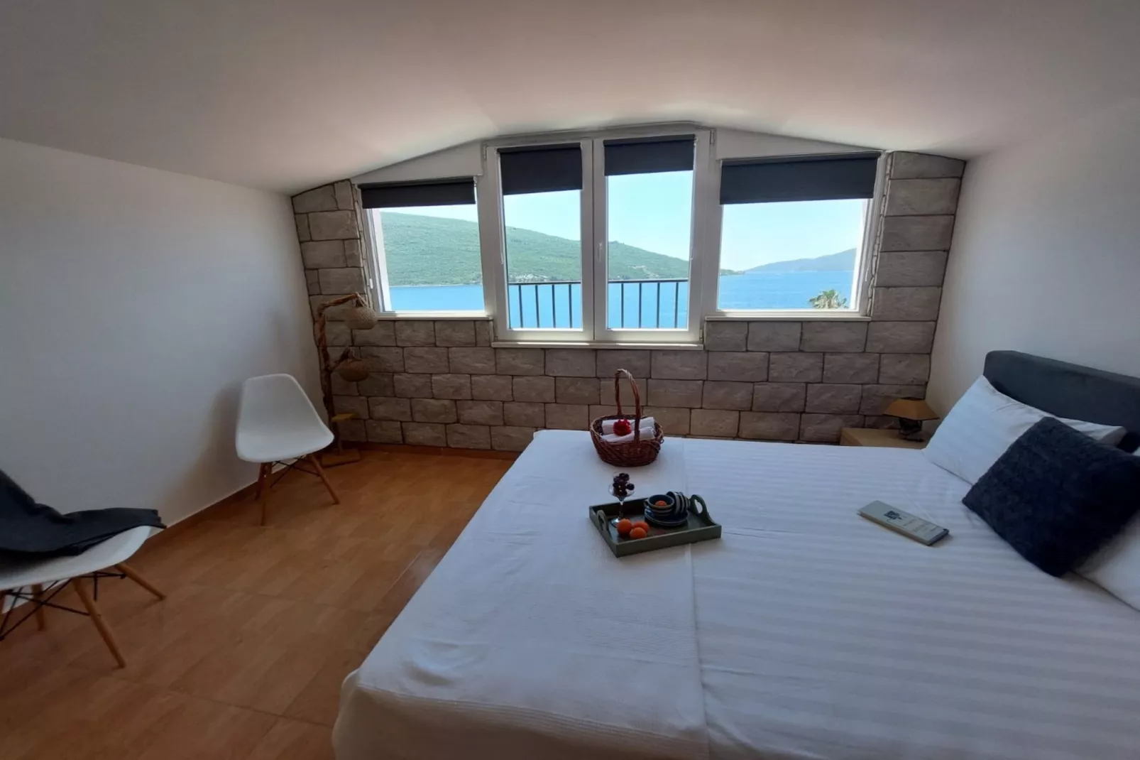 Villa Apartments Kumbor President - Three Bedroom Apartment With Sea View (Astarea)-Slaapkamer