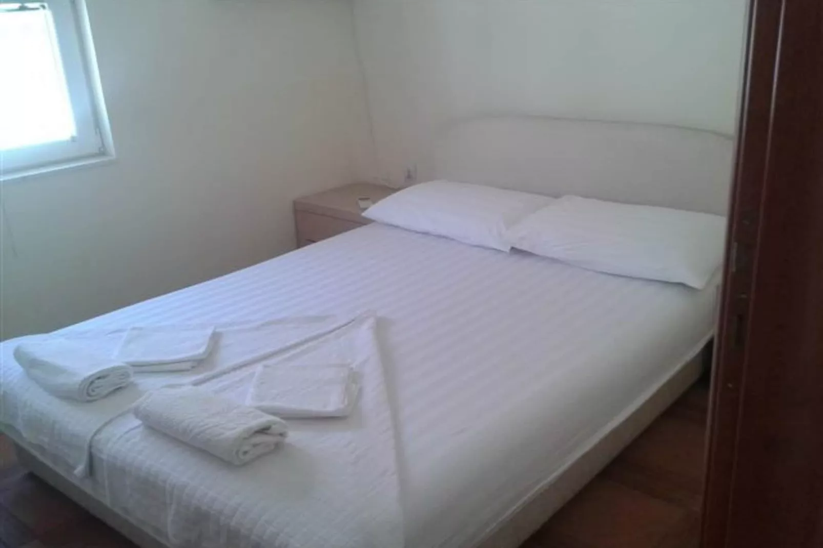 Villa Apartments Kumbor President - Two Bedroom Apartment With Sea View (Aruba)-Slaapkamer