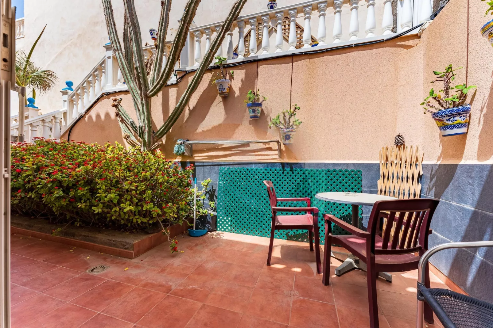 Delfin 101A Jardin Privado-Uitzicht zomer