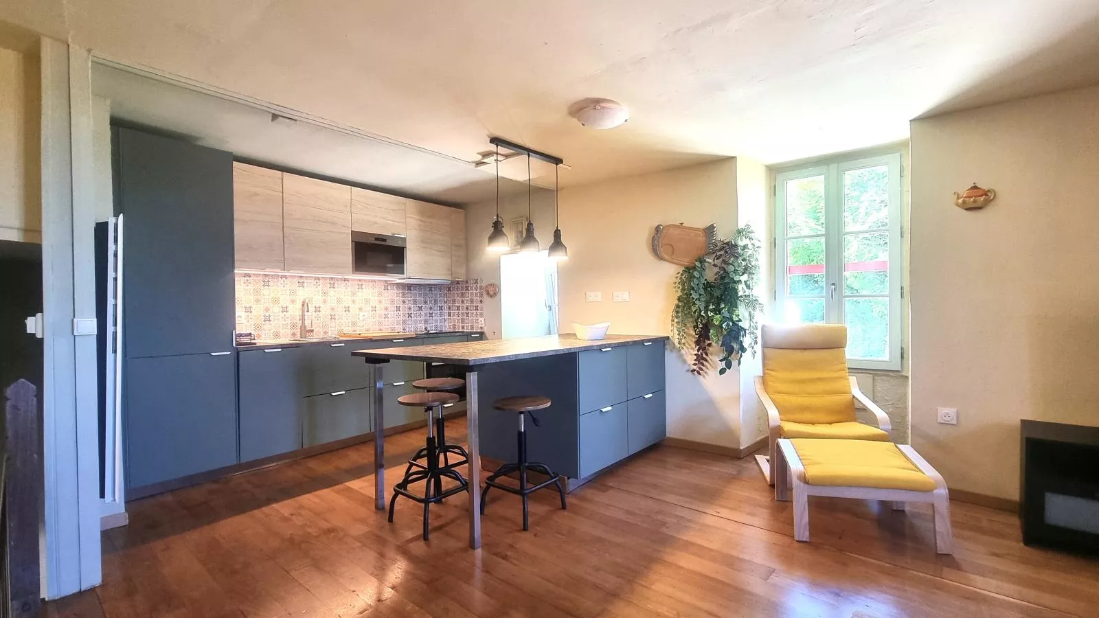 La Nit de la Fontaine-Eetkamer