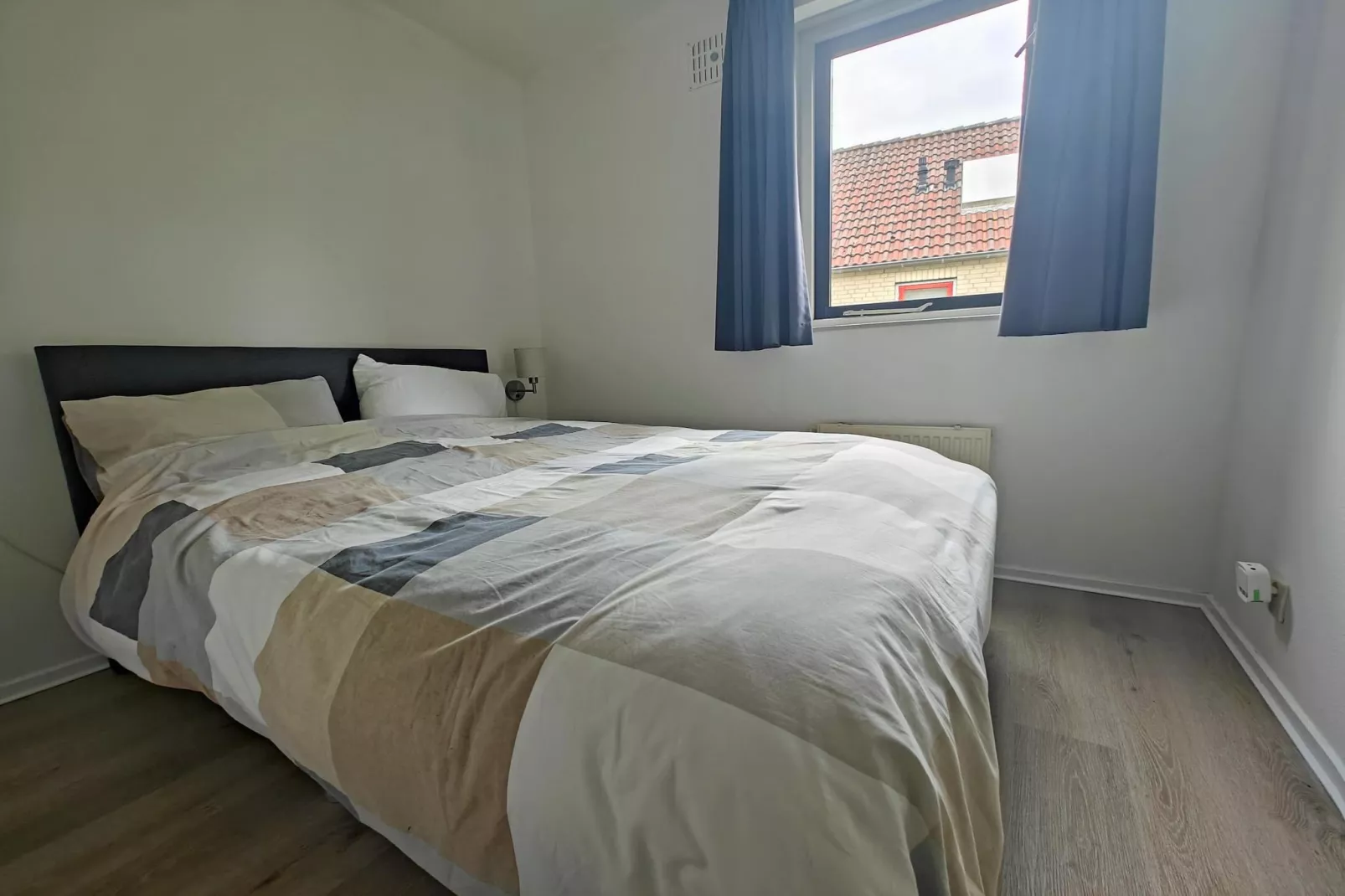 4 - Persons Lakeside Bungalow (copy) (copy)-Slaapkamer