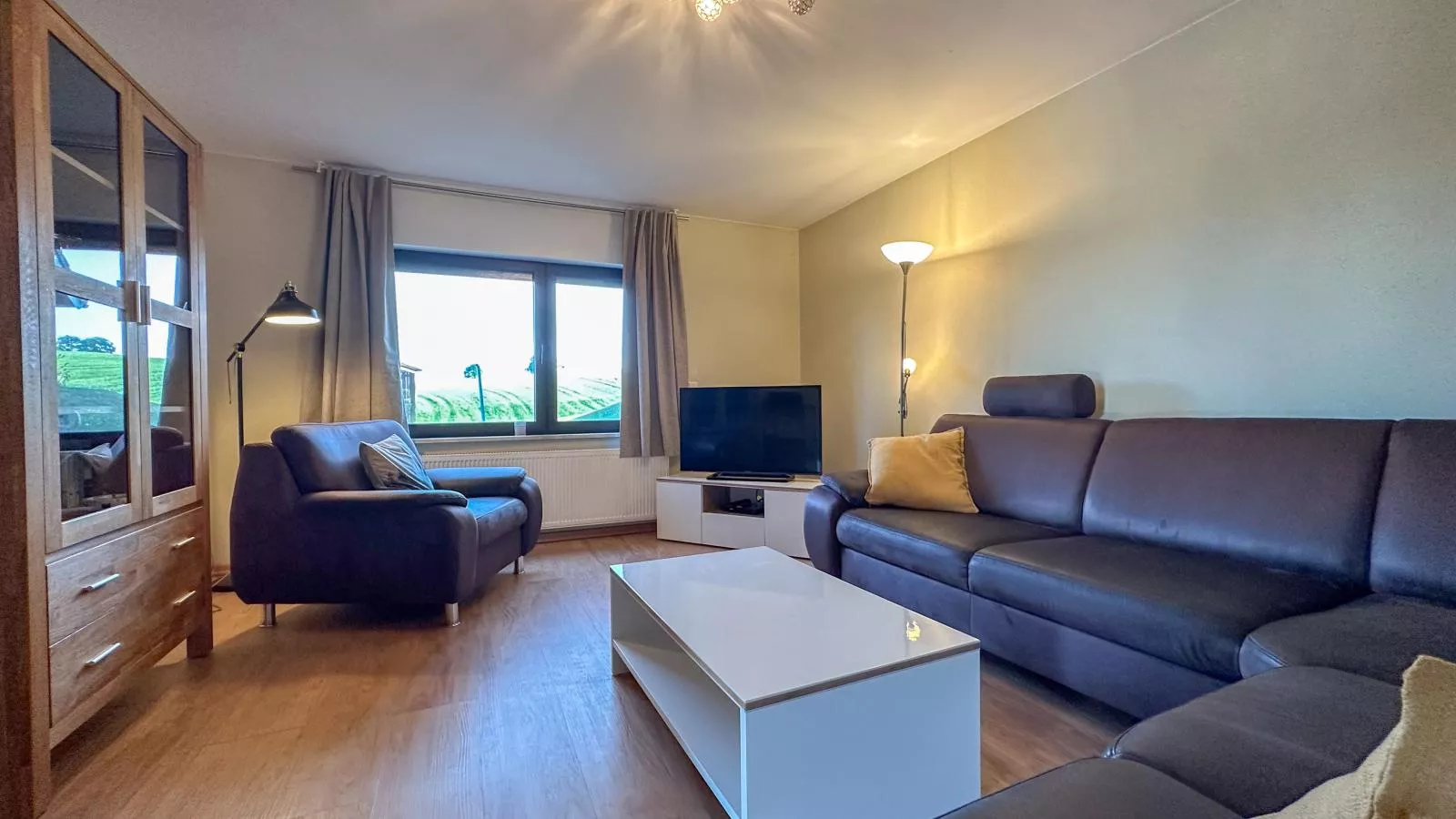 Eifelleben Kleinlangenfeld-Woonkamer