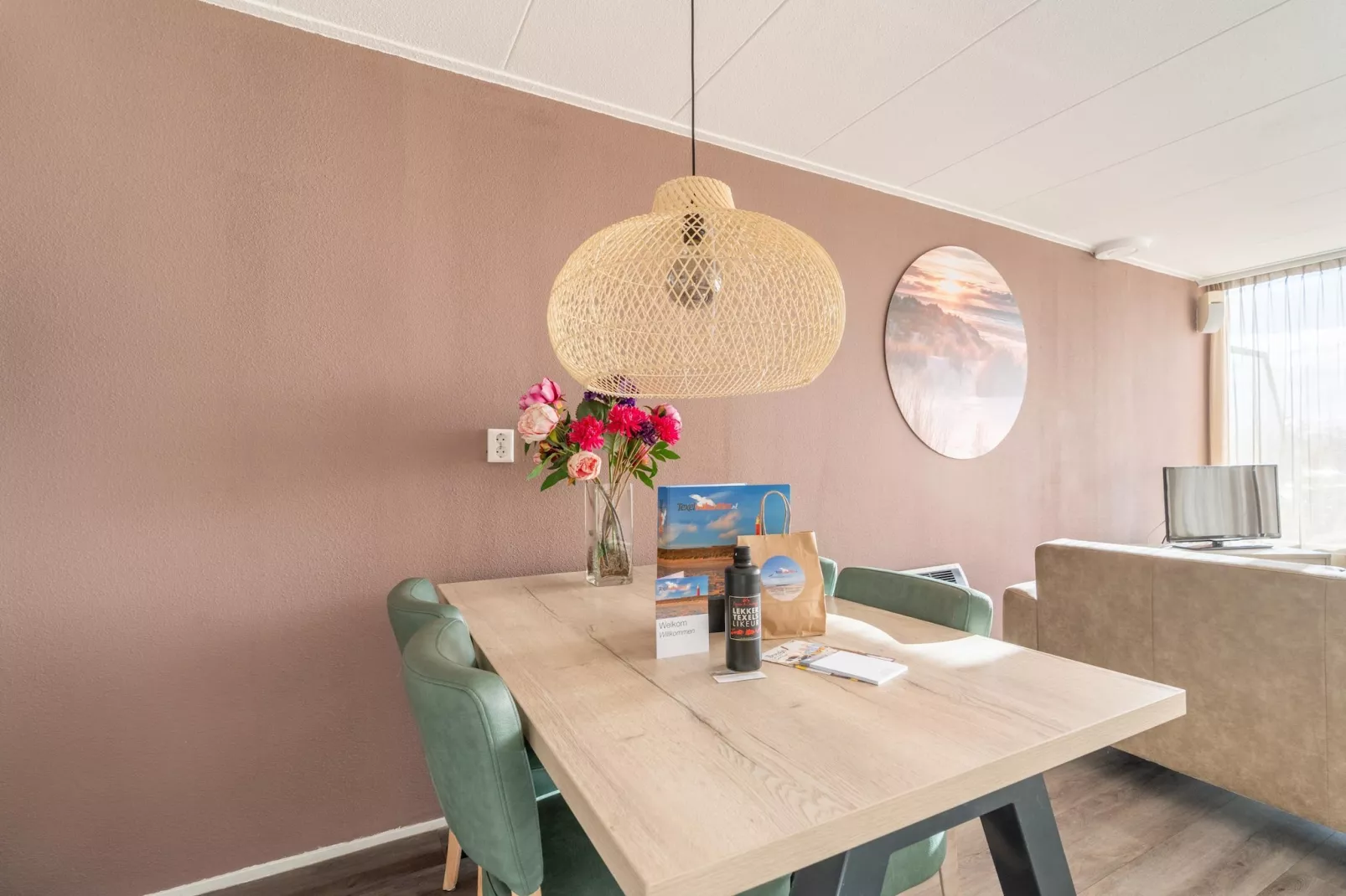 Juliana 074-Eetkamer