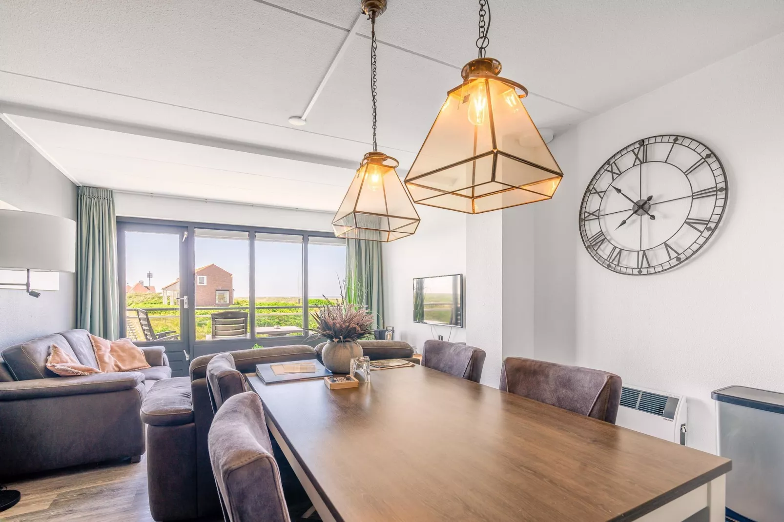 Juliana 094-Eetkamer