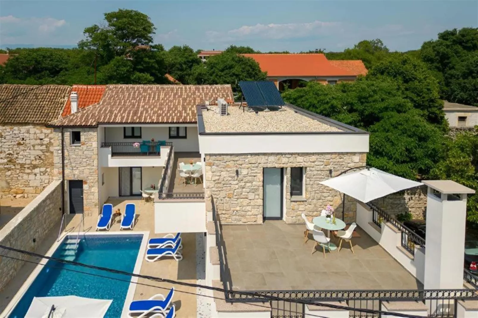 Villa Sokol with private pool-Buitenkant zomer