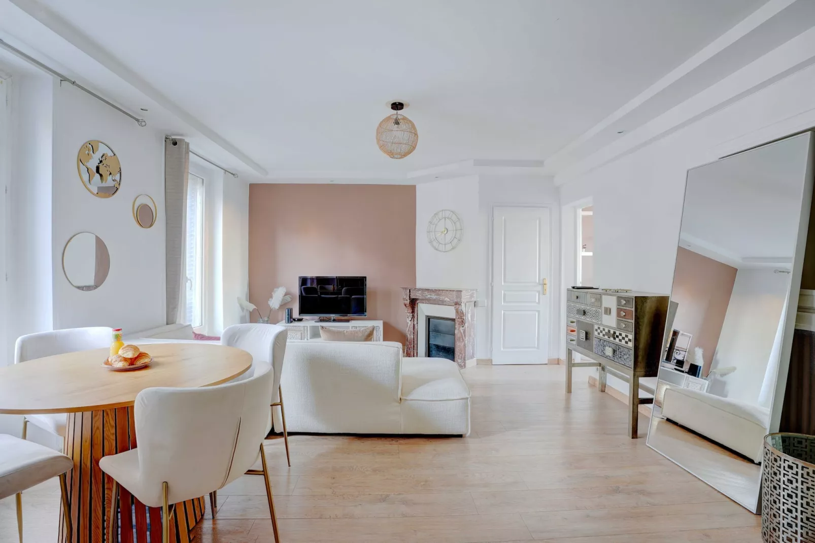 TB-101-THOREZ-Eetkamer