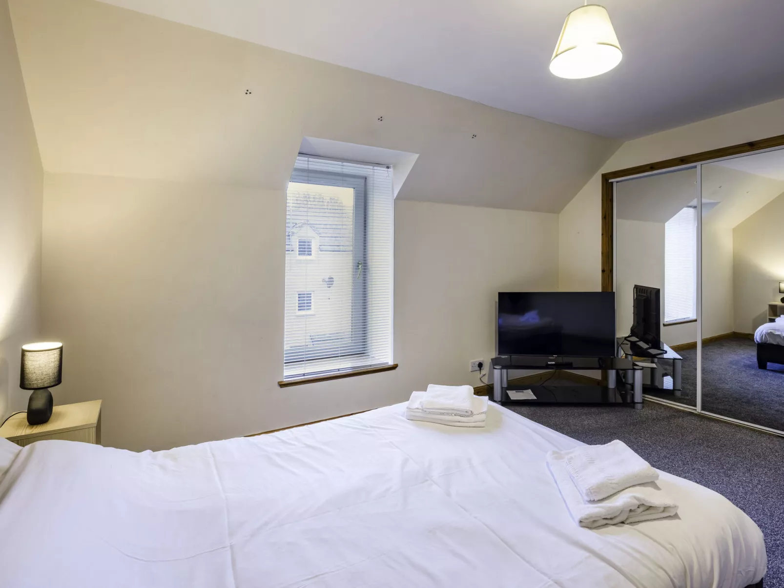 Pitgaveny Apartment-Binnen