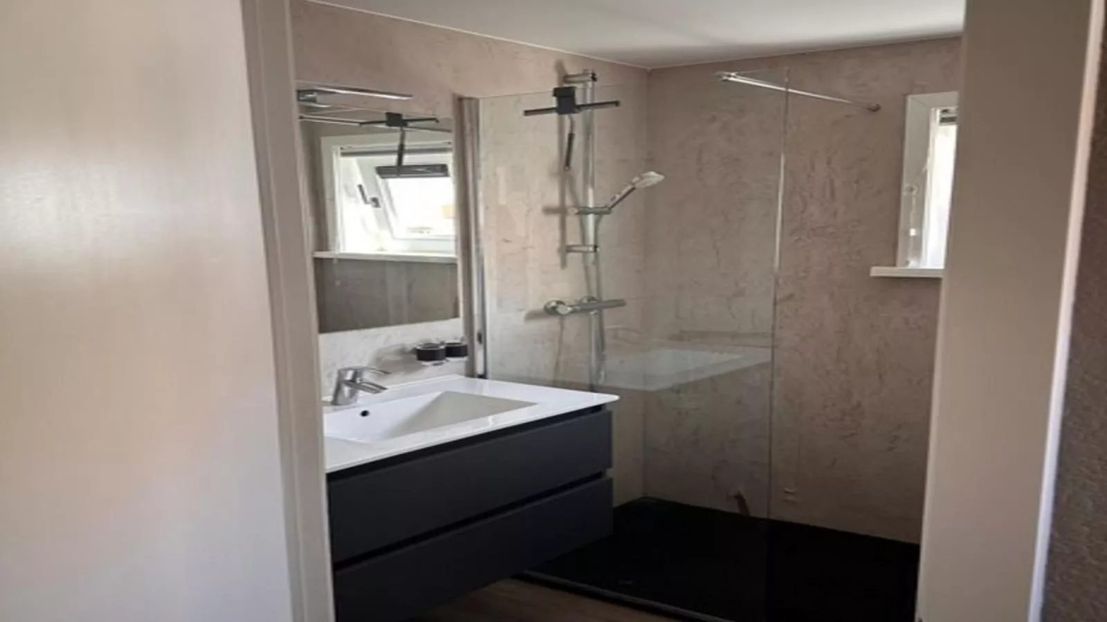 Villa Belle Haan-Badkamer