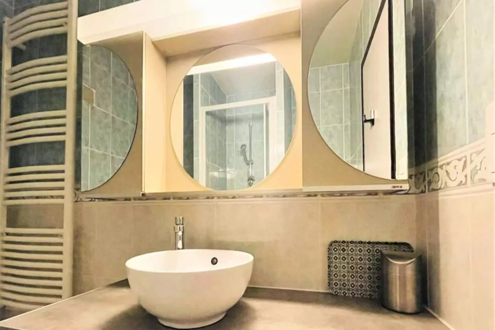 Résidence Flore-Niet-getagd