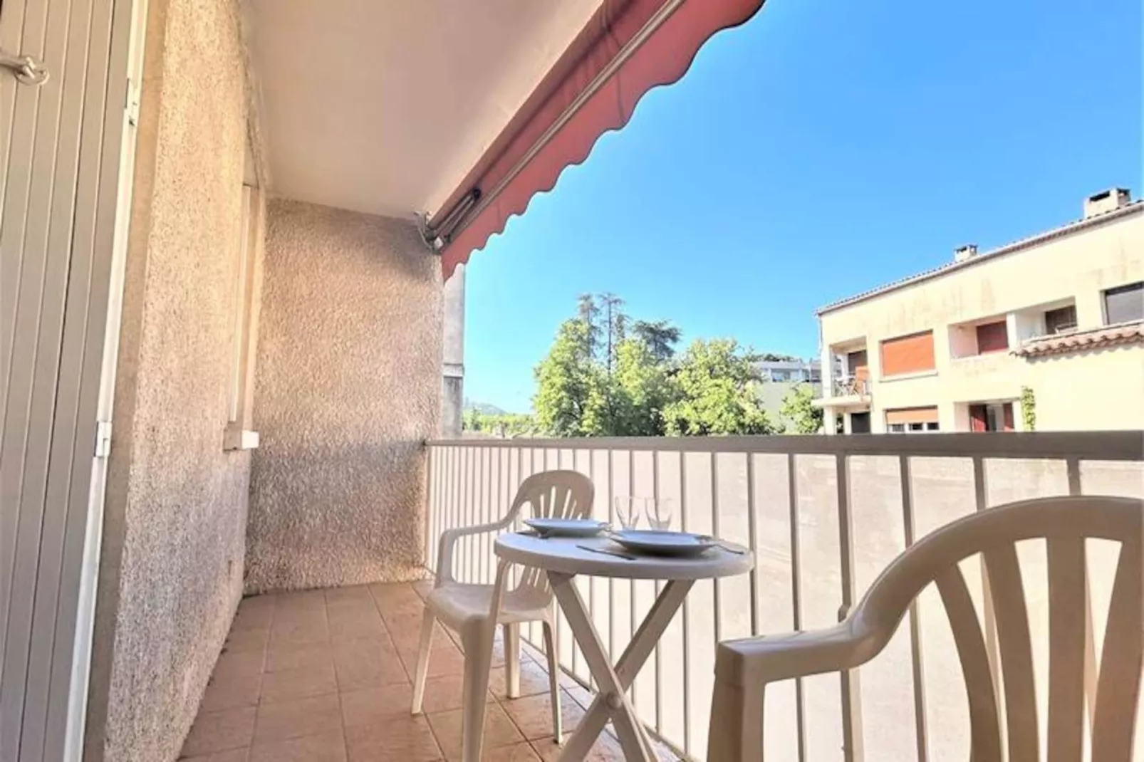 Résidence Passy-Niet-getagd