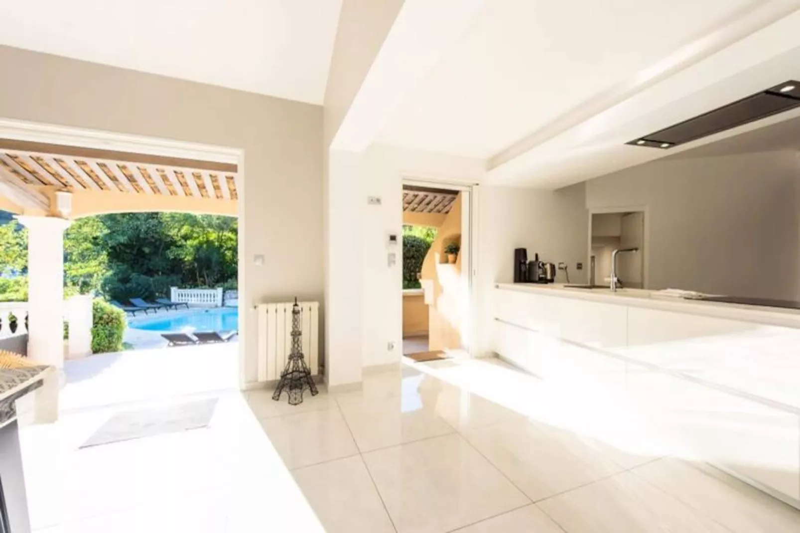 Résidence Villa 330m2, 6 Chambres, Piscine Chauffée Jacuzzi-Niet-getagd