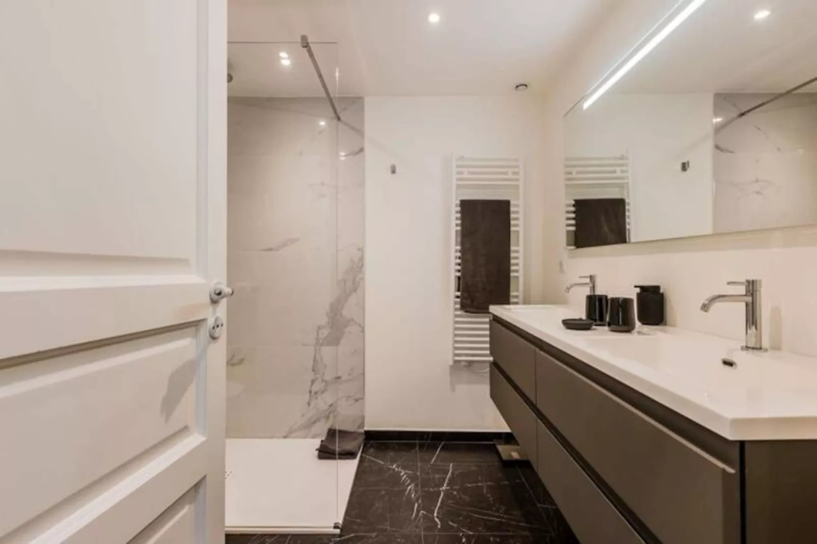 Résidence Hyper Centre Cannes - 4p &agrave; 100m Du Palais-Niet-getagd