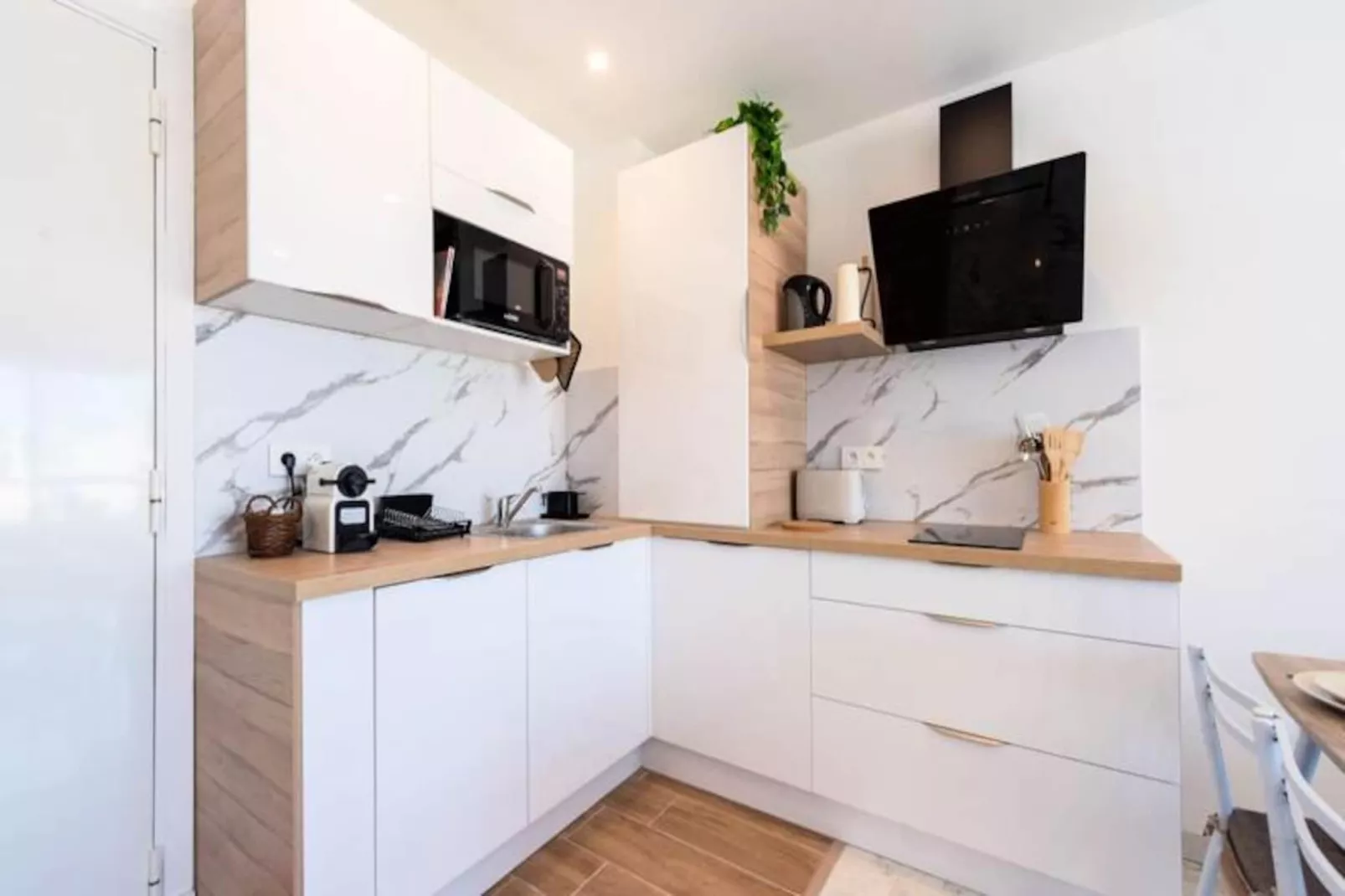 Résidence 2p Rénové Proche Croisette-Niet-getagd