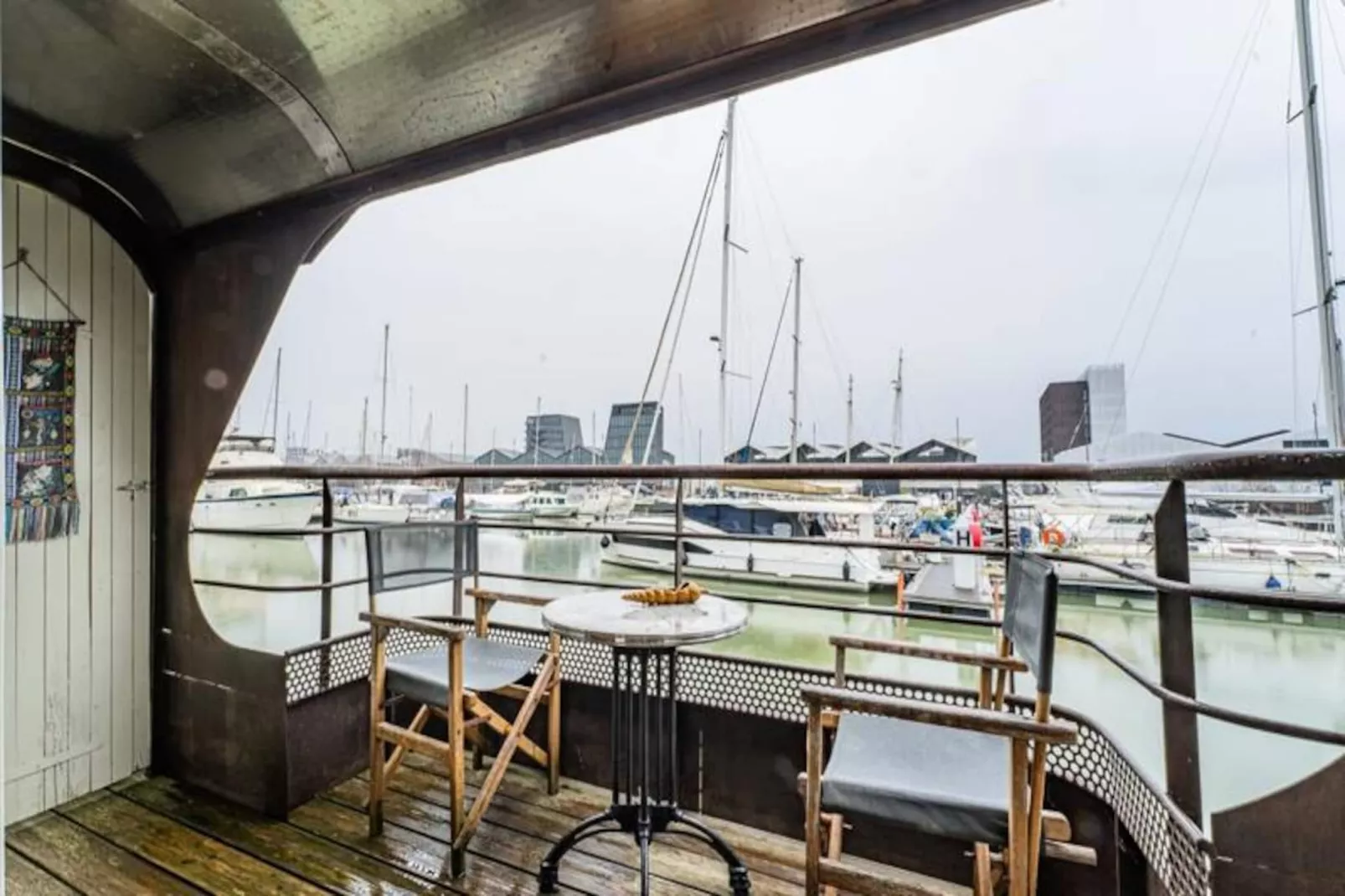 Suite De Charme Sur La Péniche Petite Annick-Niet-getagd