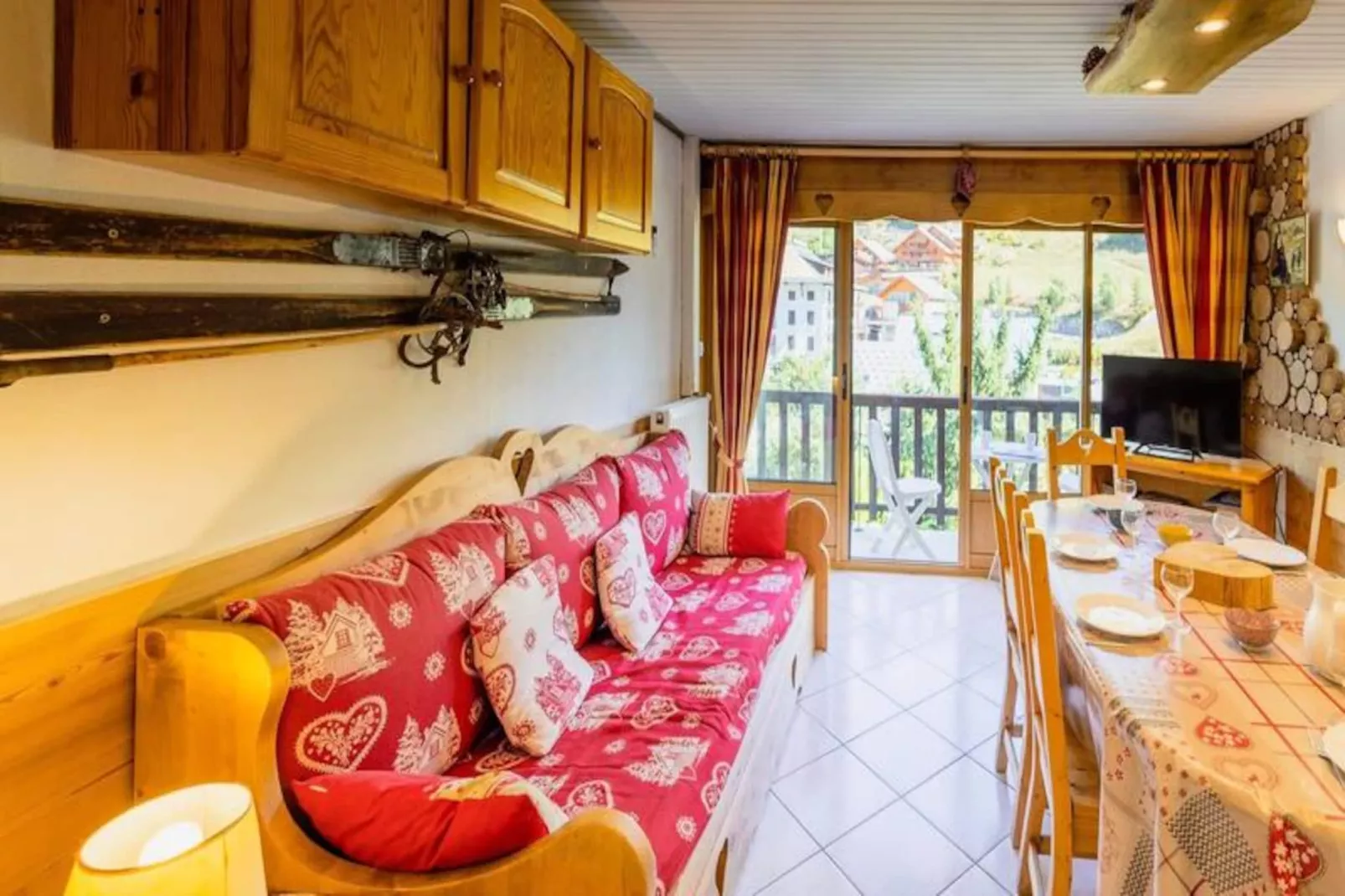 Résidence Royal Neige-Niet-getagd