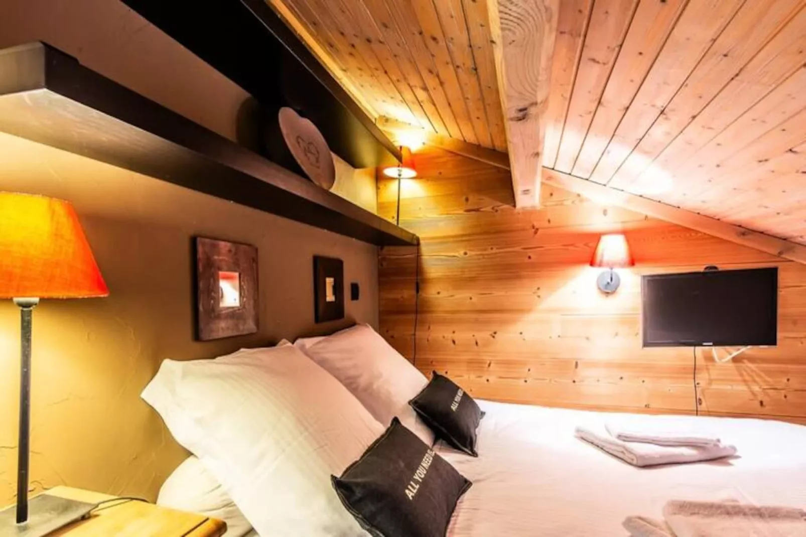 Slow Chalet Montblanc Soleil Sur Les Pistes Ascenseur Balcon, Vue, Parking-Niet-getagd