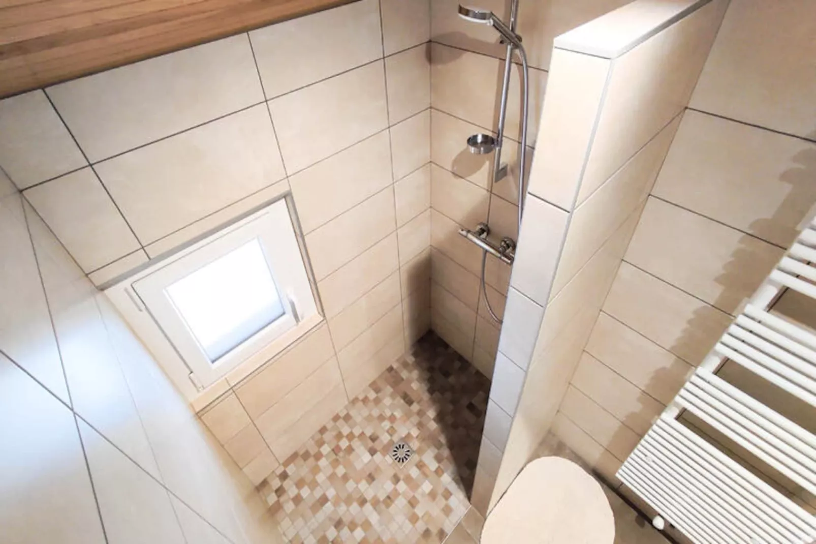 Résidence Touvière N°4 - Niet-getagd