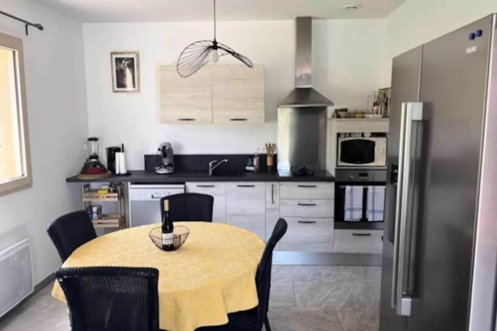 La Lacoste : Charme Et Vue Sur Le Luberon-Niet-getagd