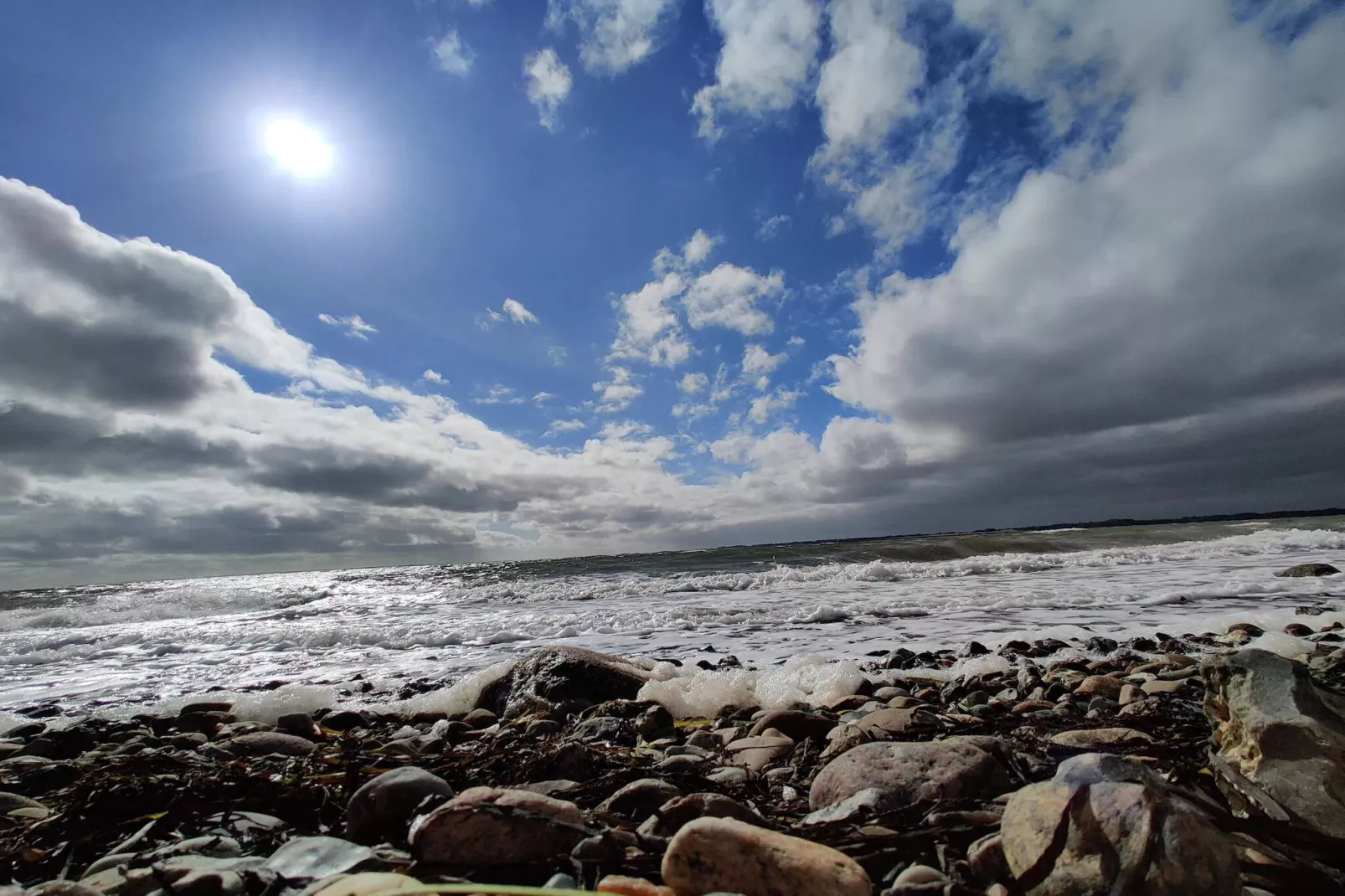 Modern toevluchtsoord bij Knud Strand -- By Traum Ferienwohnungen-Waterzicht