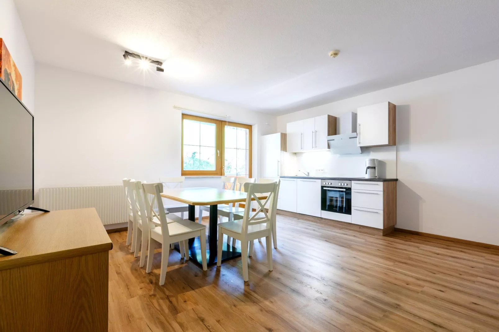 Apartment 13-Eetkamer