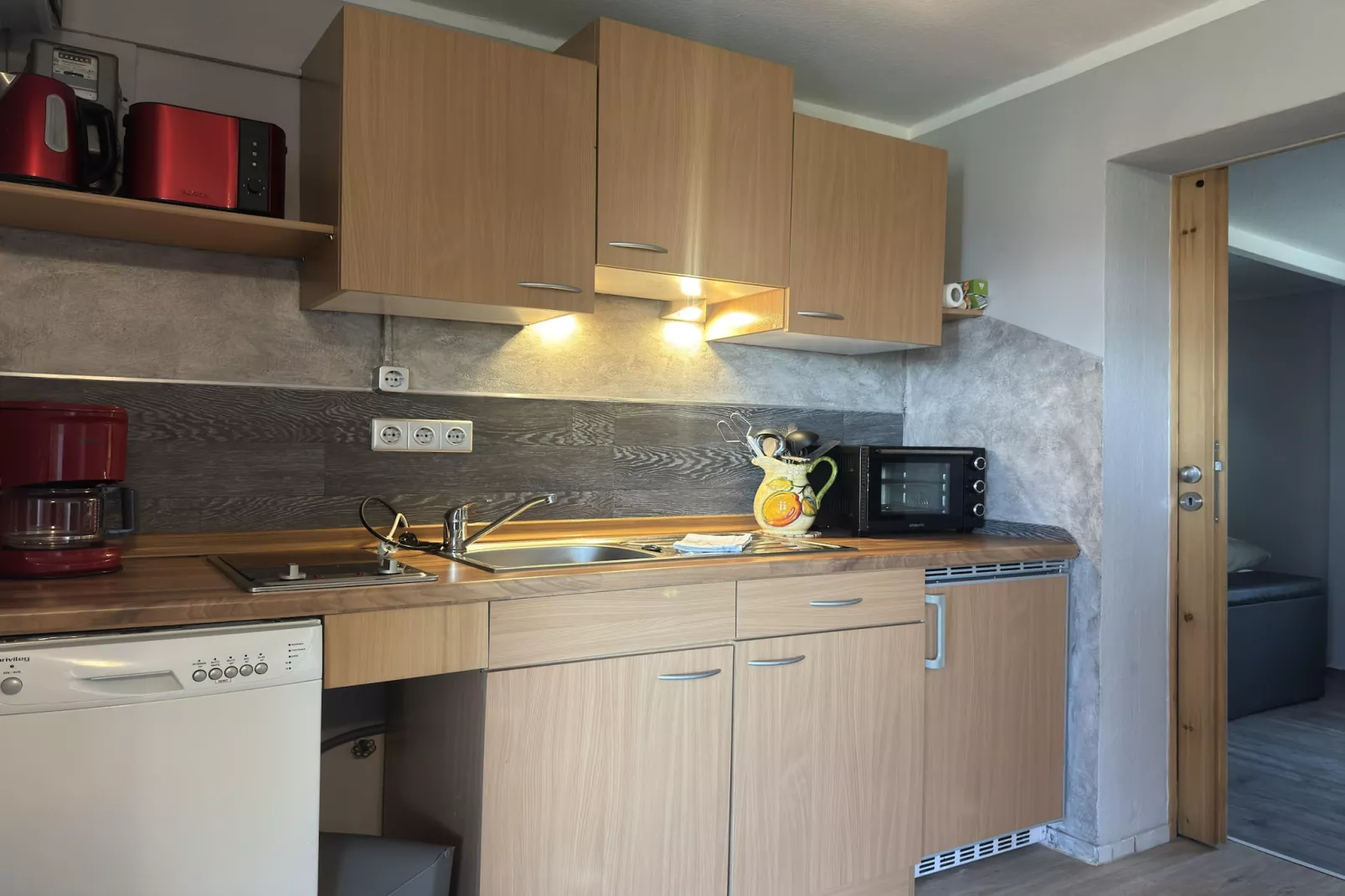 Das Haus Am See mit Kamin und eigenem Boot-Keuken