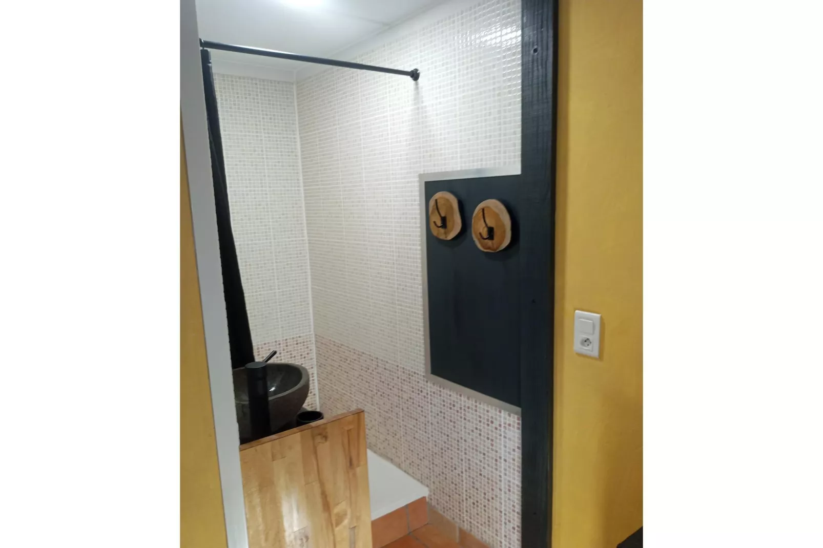 Villa - LES VANS-Badkamer