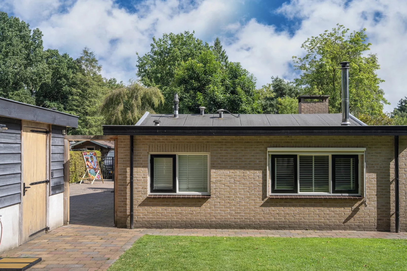 't Voortsche Boshuys-Buitenkant zomer