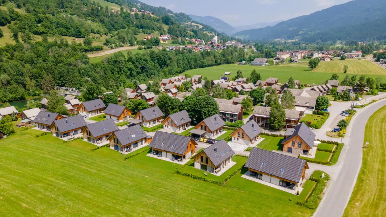 Mountain Chalet Alpinchique-Buitenkant zomer