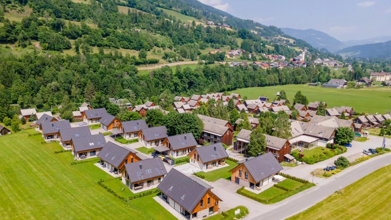 Mountain Chalet Bakkershof-Buitenkant zomer