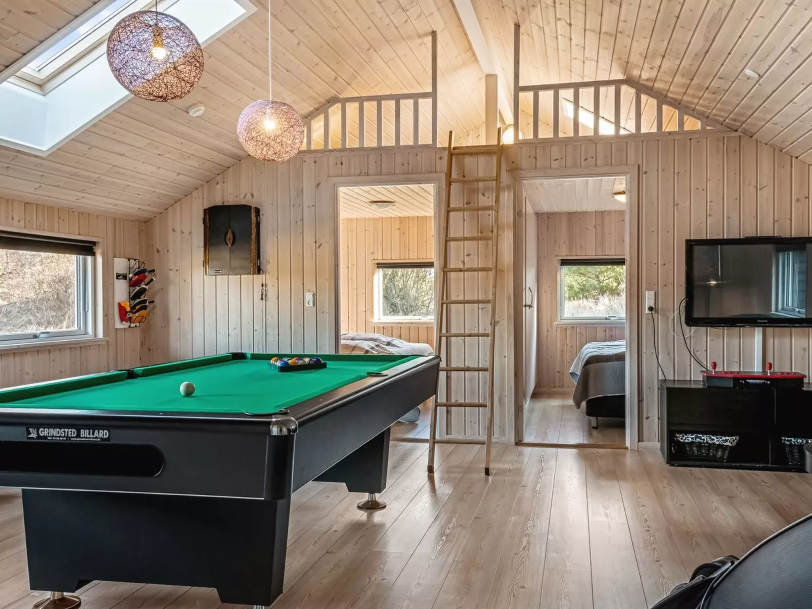 "Krum" - 4.5km from the sea-Binnen