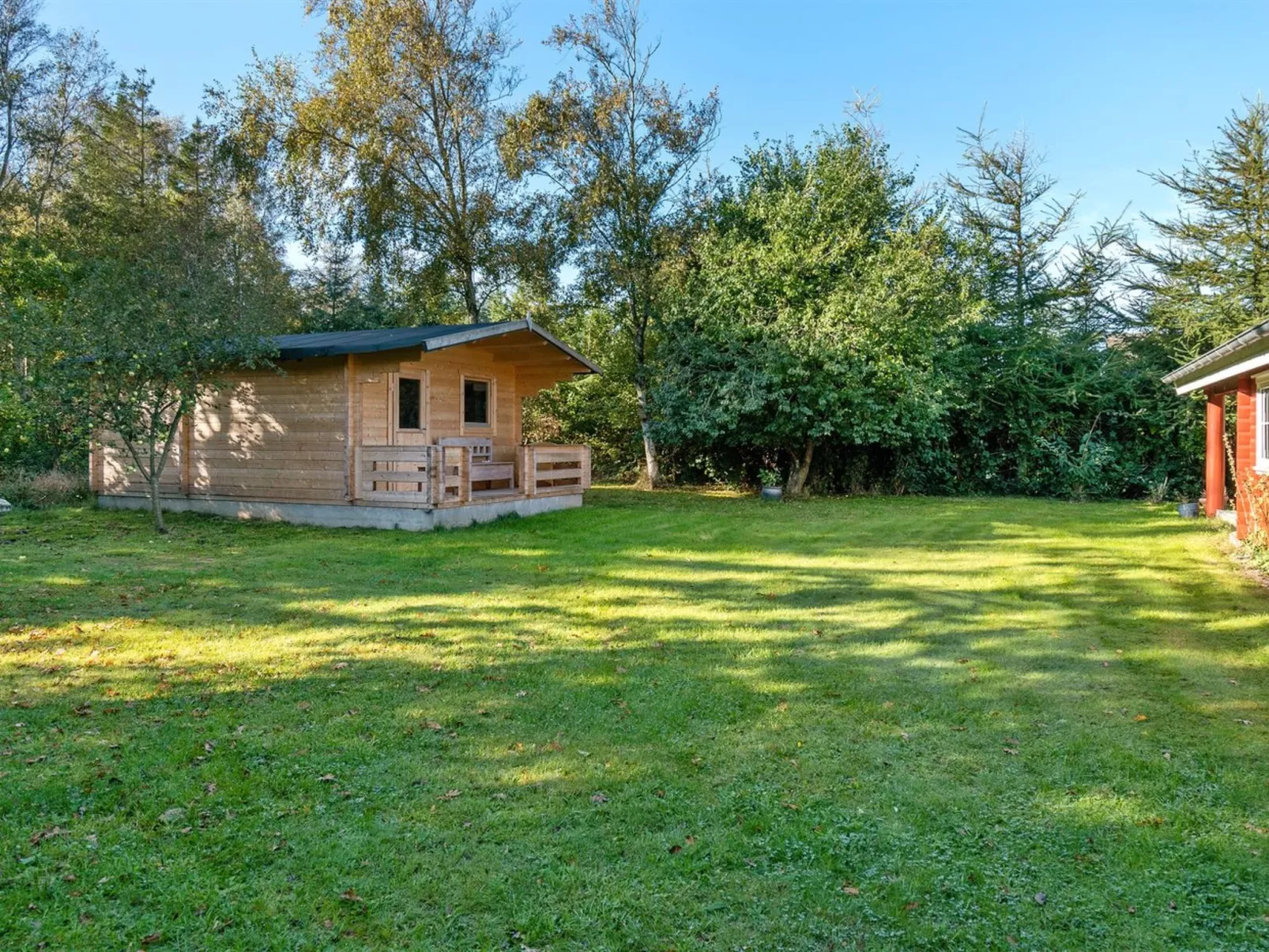 "Thrine" - 100m to the fjord-Binnen